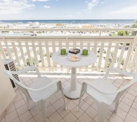 Hotel Bisanzio Cesenatico 3*,