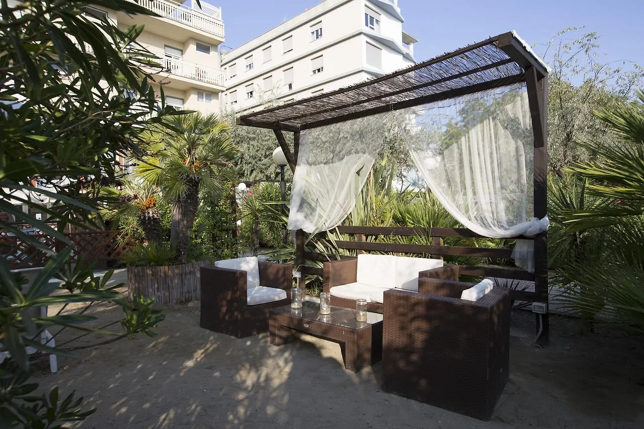 Hotel Bisanzio Cesenatico 3*,